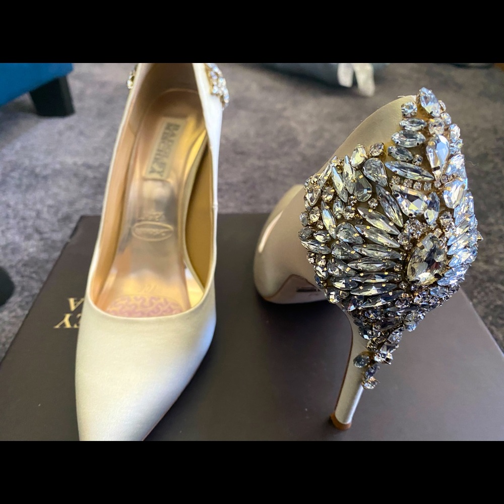 Badgley Mischka Heels !